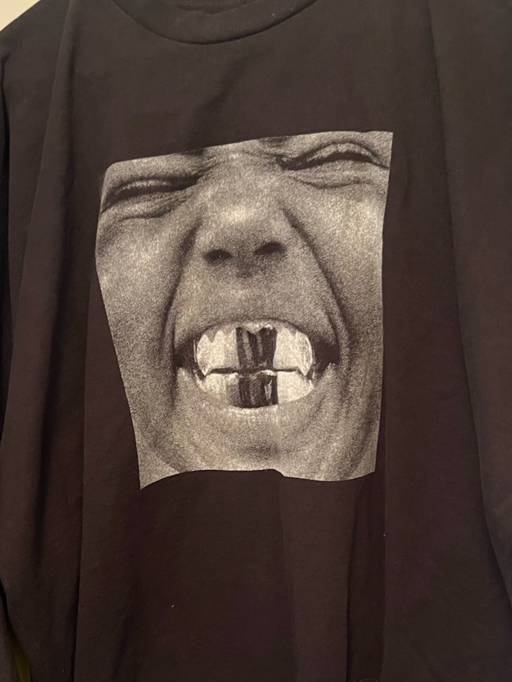 Ye Bully Longsleeve Tee🔥🔥